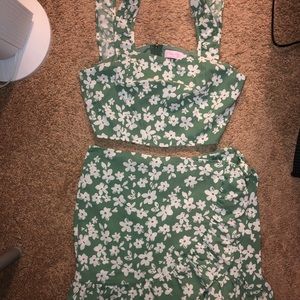 Pink Lilly Boutique two piece set. Never worn, brand new. Both have back zippers